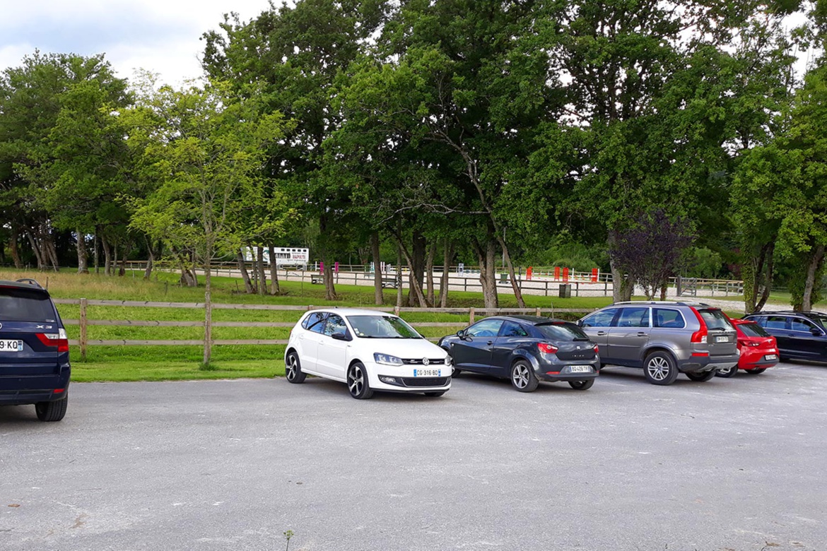 Les installations des Ecuries du Rosey, Centre Equestre dans le Pays de Gex Les installations des Ecuries du Rosey, Centre Equestre dans le Pays de Gex