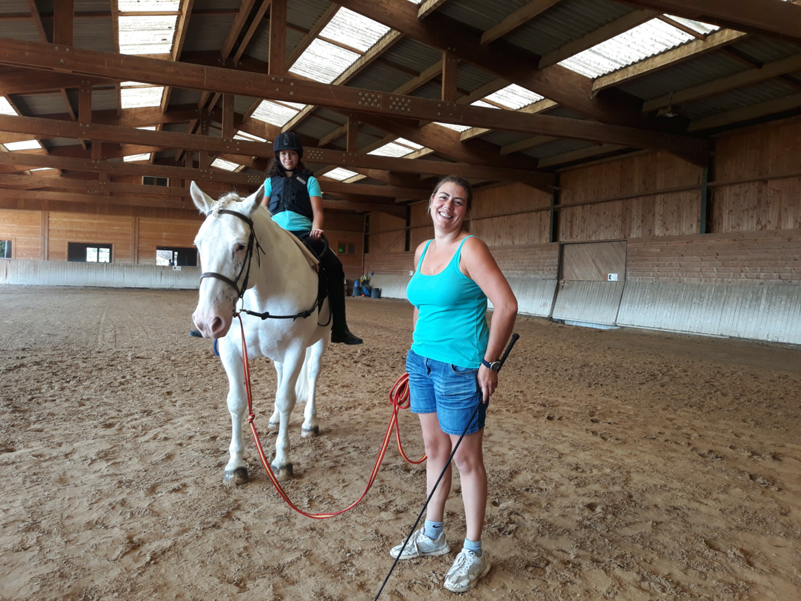 Cours de Voltige au poney club Cours de Voltige au poney club