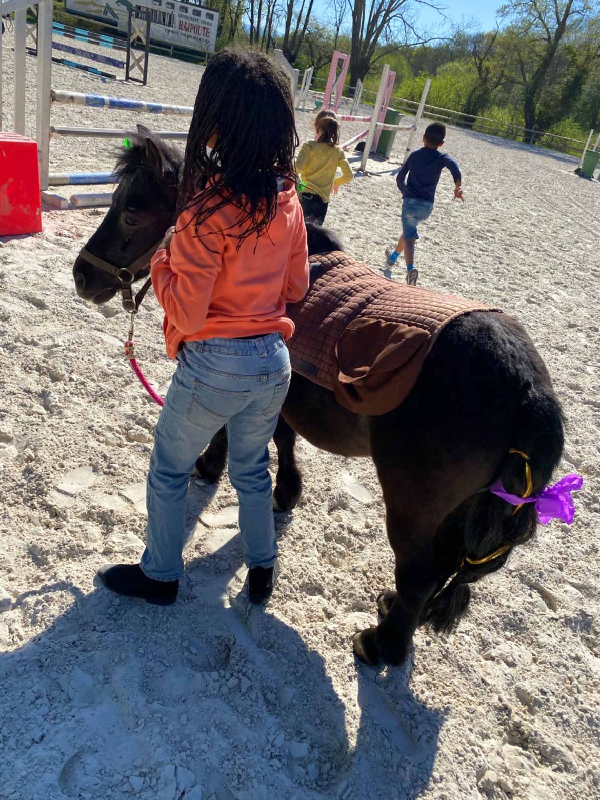 Le poney club des Écuries du Rosey fête Pâques !