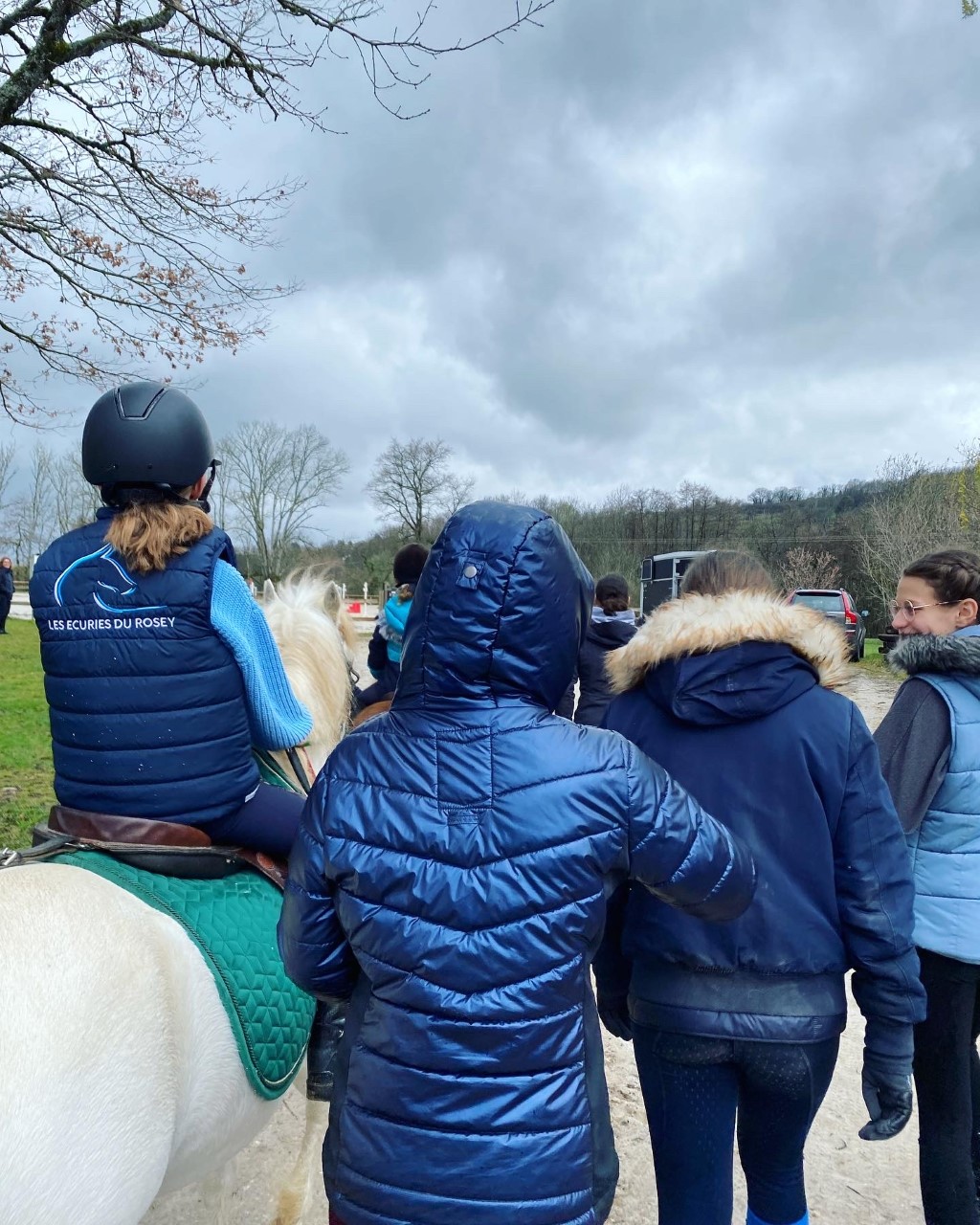 Initiation concours pour tout le monde dans notre poney club