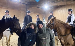 Nos petits Esquimaux lors des cours d'équitation